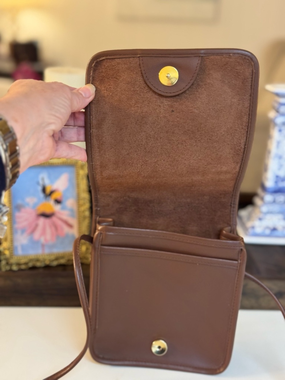 ๐ค VINTAGE VALARIE STEVENS TAN LEATHER CROSSBODY BAG! - Picture 5 of 10